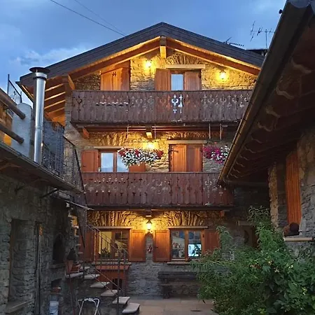 Del Villaggio Couette-café